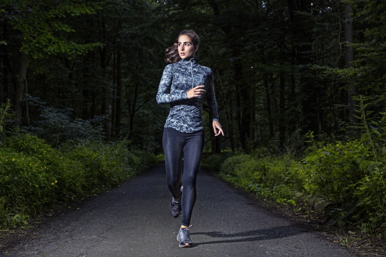 Running at Night: Why Do It and How to Stay Safe [9 tips]