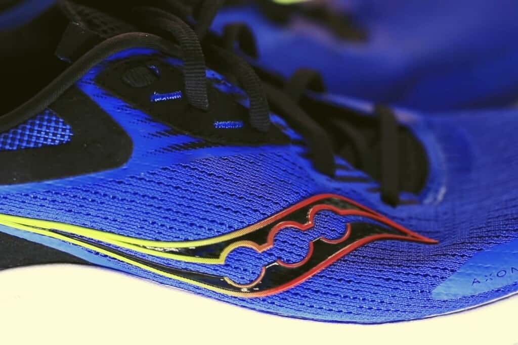 Saucony Axon in blue color
