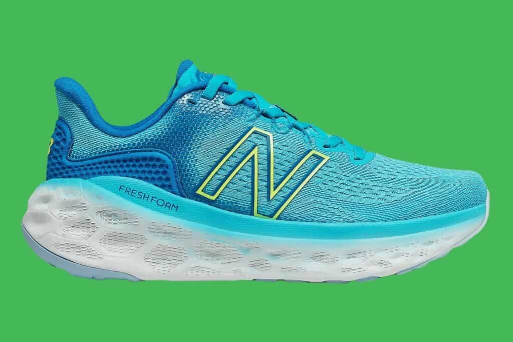 New Balance Fresh Foam More V3: shoe with more support for neutral pronation