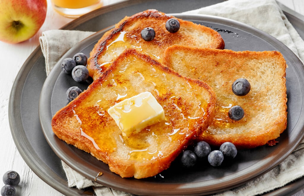 french toast with honey for breakfast