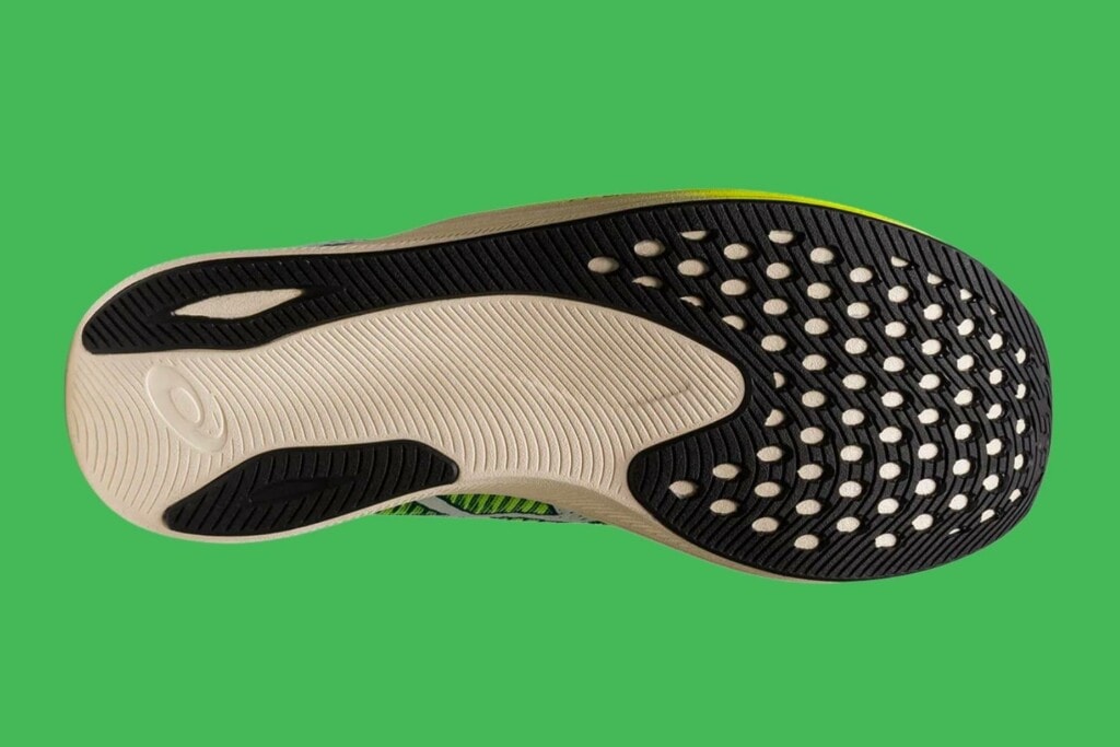 Asics Magic Speed 2 rubber outsole with half plate