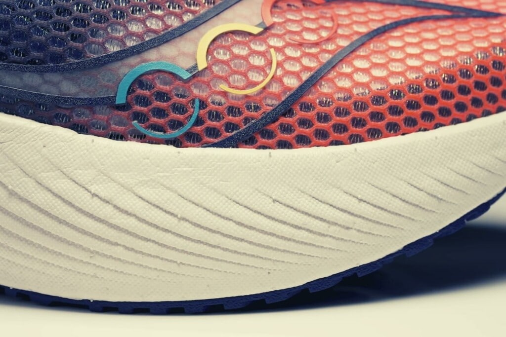 Saucony Endorphin Pro 3 midsole cushioning with a view of the toe box
