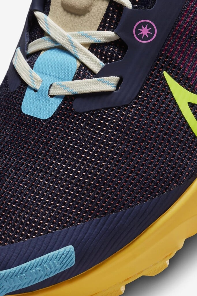 Nike Kiger 9 breathable mesh upper