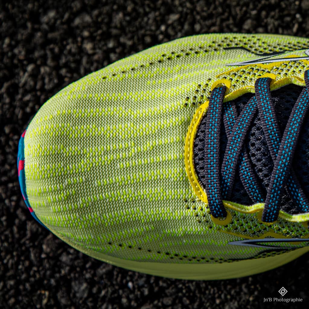 engineered mesh upper offers immaculate comfort for hotter and cooler whether alike