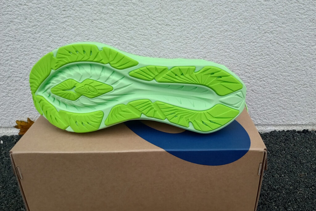 sturdy rubber outsole with good grip