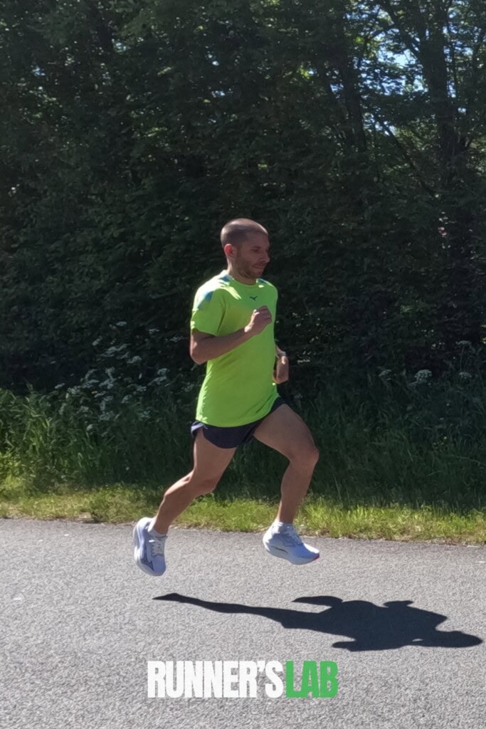 julien guyod testing the Mizuno Wave Rebellion Pro 2 road running shoes
