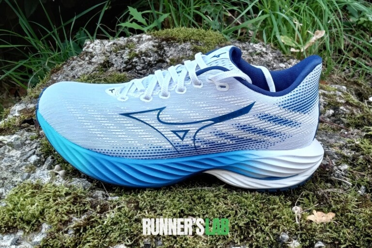 Mizuno Wave Rider 28 ブルー Mizuno Wave Rider 28 Review | Running Shoes Guru