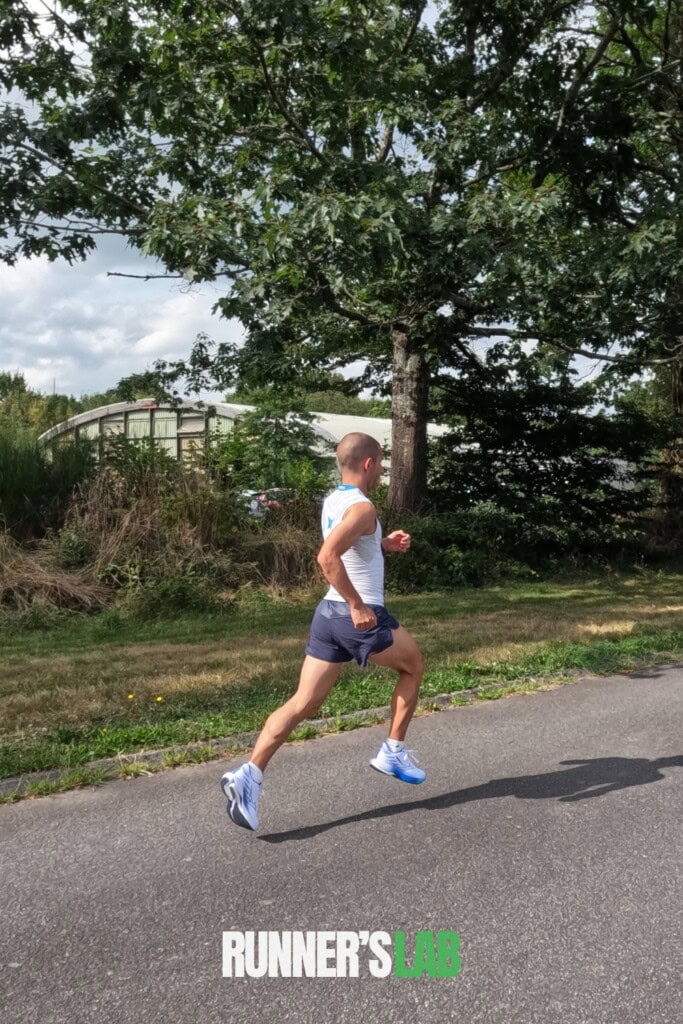 Mizuno Wave Rider 28 road running shoes