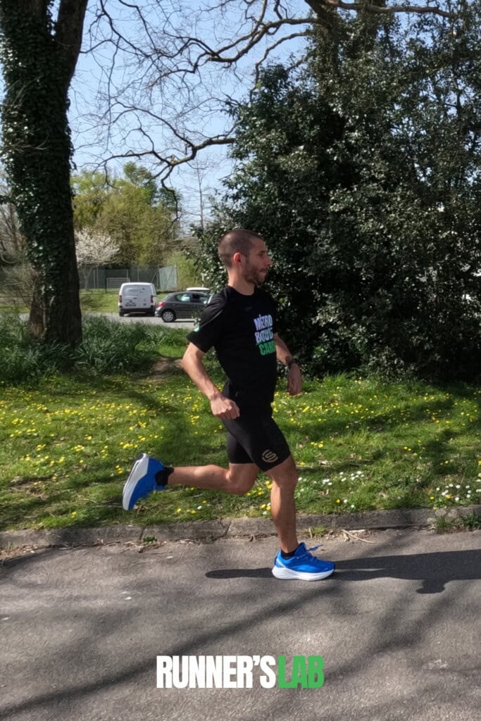 Salomon Aero Glide 3 running shoes