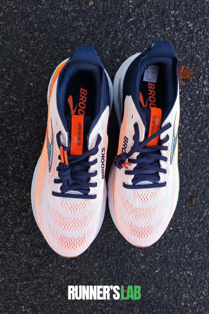 Brooks Adrenaline GTS 25: técnica de mesh de varillas