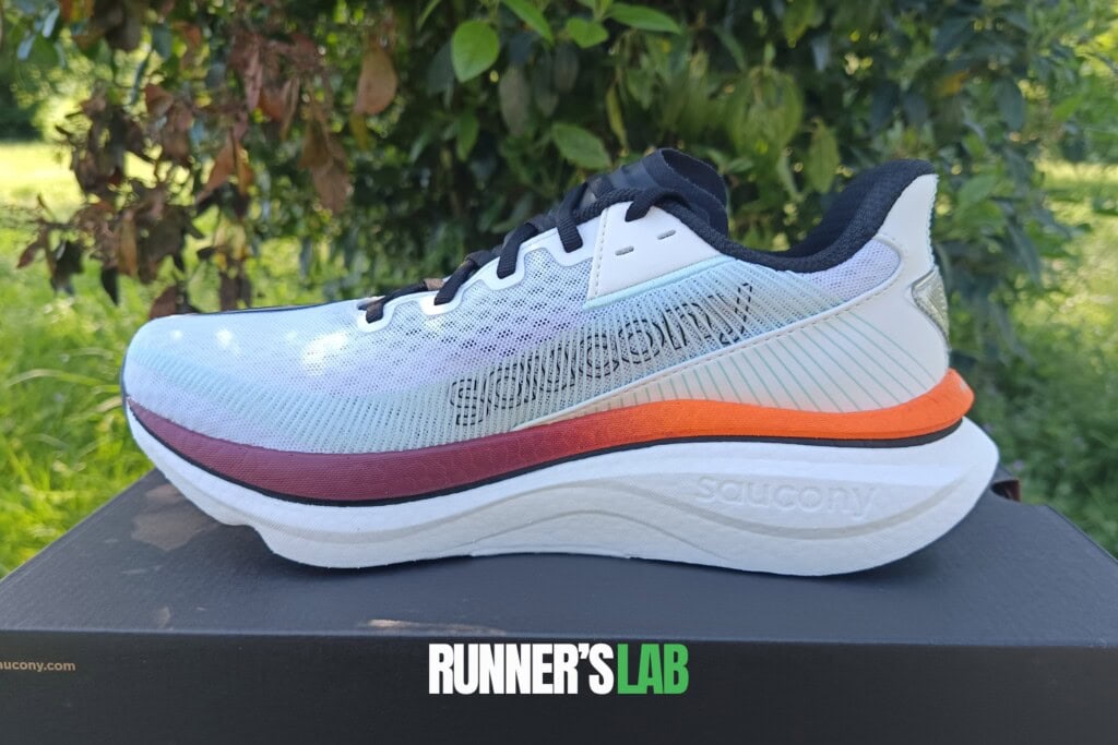 Saucony Endorphin Azura amorti semelle intermédiaire