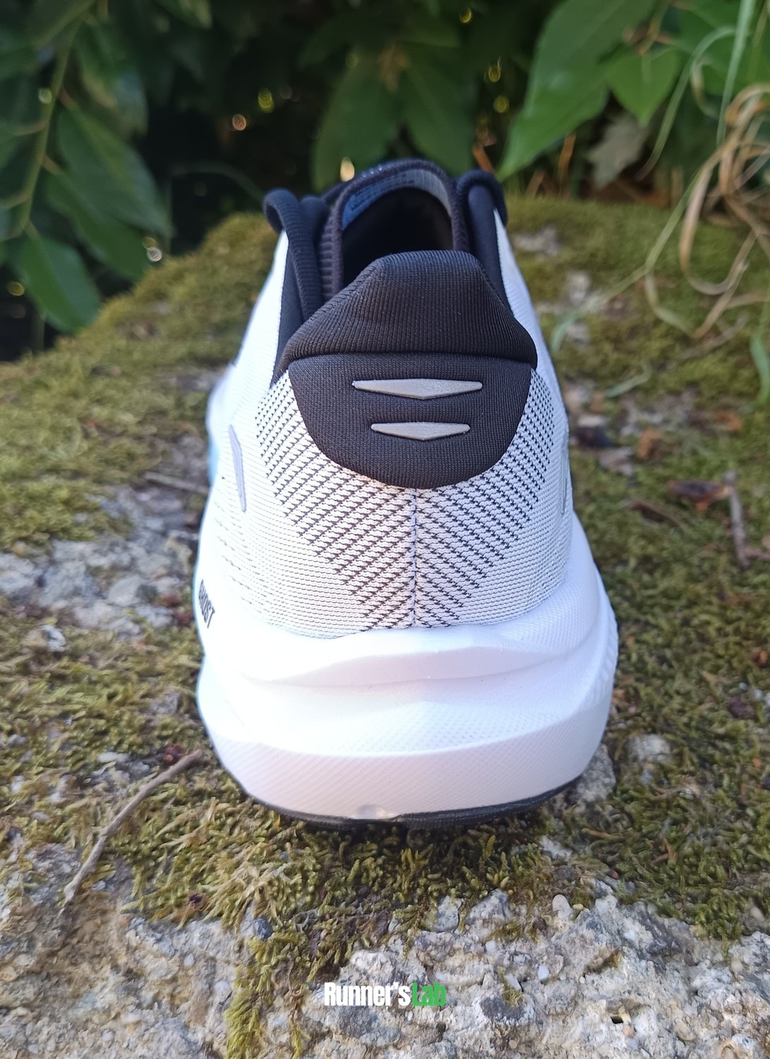Heel counter of the Brooks Ghost 18