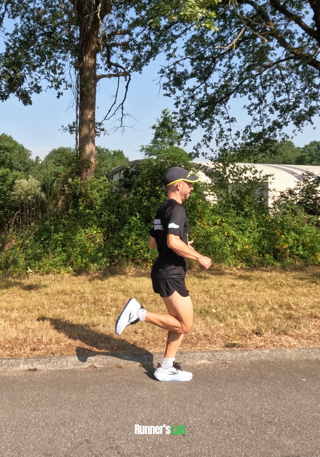 Runner in action wearing the Brooks Ghost 18