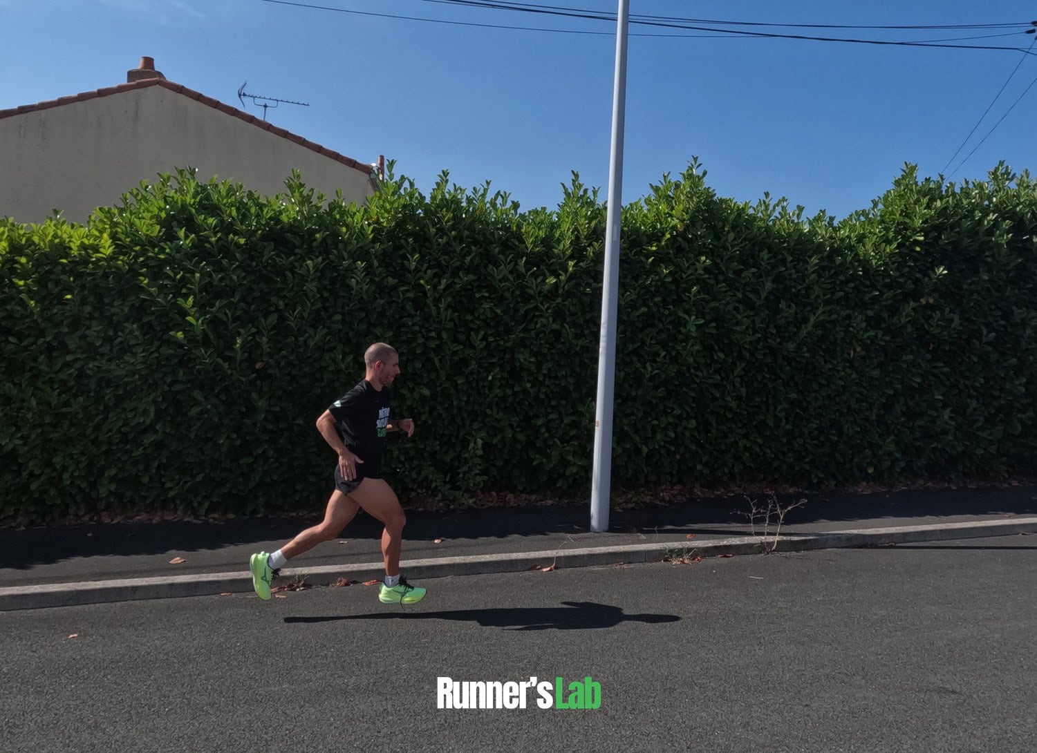 Julien training in the Mizuno Wave Rider 30