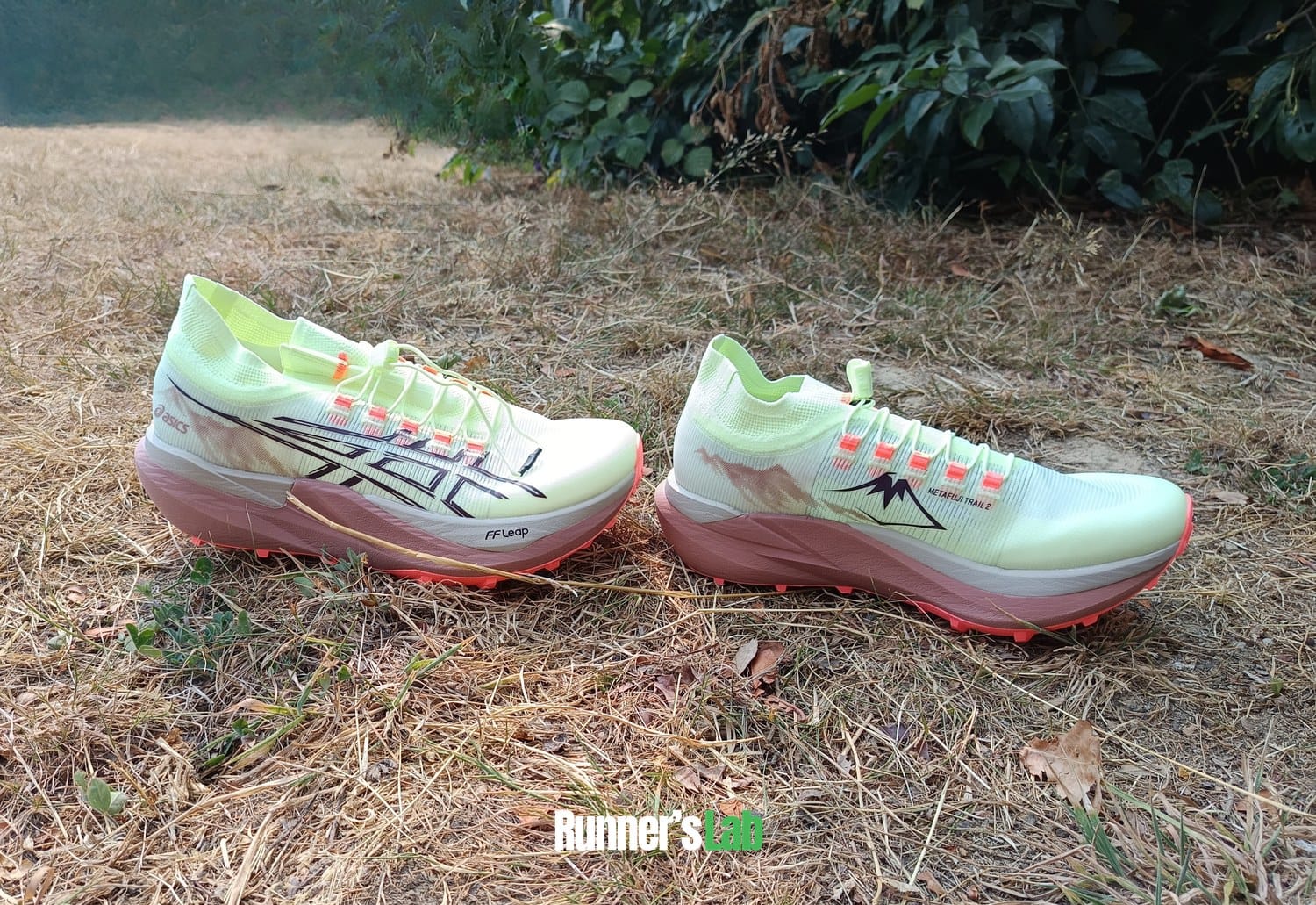 Asics Metafuji Trail 2 on dry trail